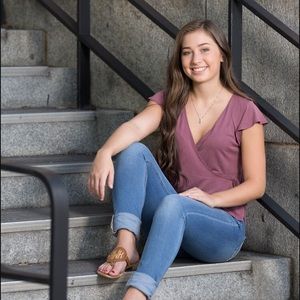 Meet your Posher, Anna